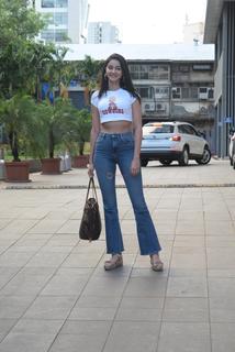 Ananya Panday feet photo thumbnail
