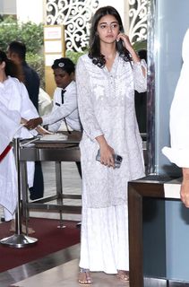 Ananya Panday feet photo thumbnail