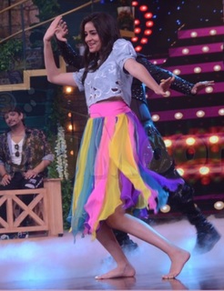 Ananya Panday feet photo thumbnail