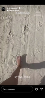 Ananya Panday feet photo thumbnail