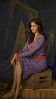 Ananya Panday feet photo thumbnail