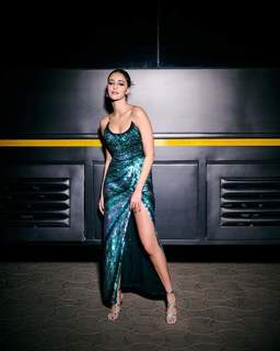 Ananya Panday feet photo thumbnail