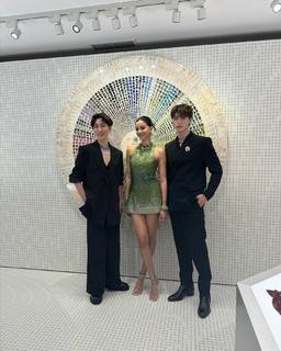 Ananya Panday feet photo thumbnail