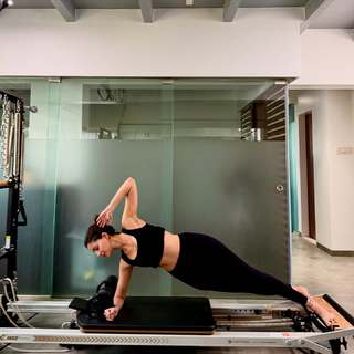 Ananya Panday feet photo thumbnail