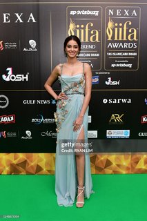 Ananya Panday feet photo thumbnail