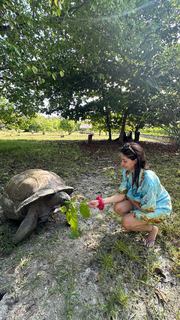 Ananya Panday feet photo thumbnail