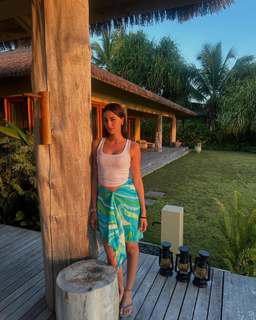 Ananya Panday feet photo thumbnail