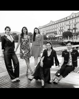 Ananya Panday feet photo thumbnail