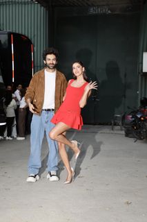 Ananya Panday feet photo 12