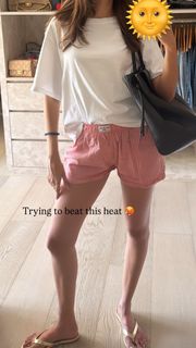 Ananya Panday feet photo 18