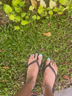 Ananya Panday feet photo 8