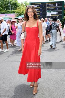 Ananya Panday feet photo 10