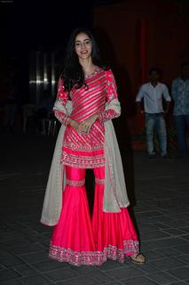 Ananya Pandey feet photo thumbnail