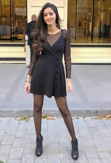 Ananya Pandey feet photo thumbnail