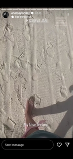 Ananya Pandey feet photo thumbnail