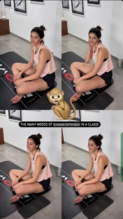 Ananya Pandey feet photo thumbnail