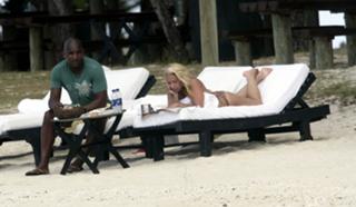 Anastacia feet photo thumbnail