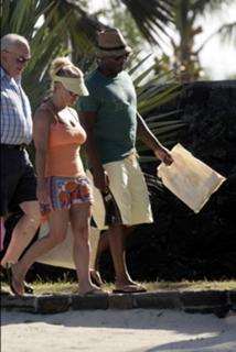 Anastacia feet photo thumbnail