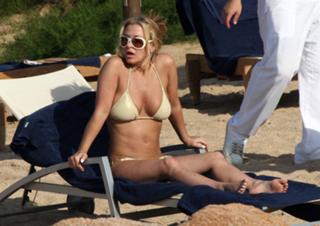 Anastacia feet photo thumbnail