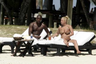 Anastacia feet photo thumbnail