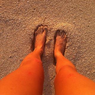 Anastasia Ashley feet photo thumbnail