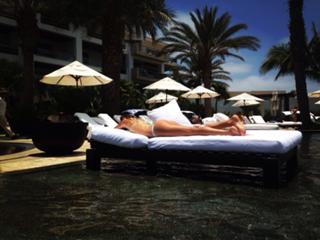 Anastasia Ashley feet photo thumbnail