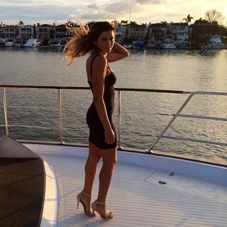 Anastasia Ashley feet photo thumbnail