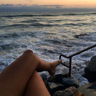 Anastasia Ashley feet photo thumbnail