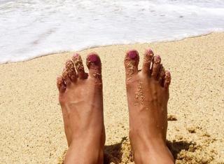 Anastasia Ashley feet photo thumbnail