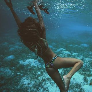 Anastasia Ashley feet photo thumbnail