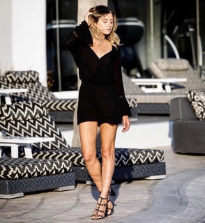 Anastasia Ashley feet photo thumbnail