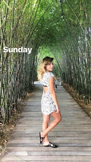 Anastasia Ashley feet photo thumbnail