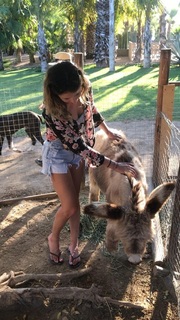 Anastasia Ashley feet photo thumbnail