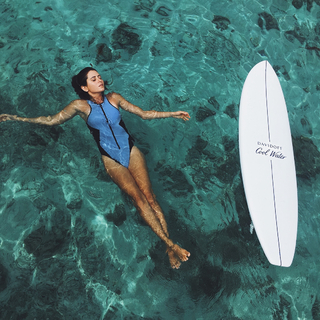 Anastasia Ashley feet photo thumbnail