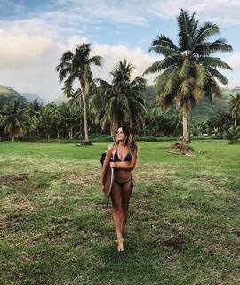 Anastasia Ashley feet photo thumbnail