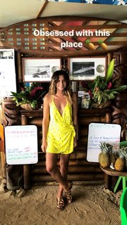Anastasia Ashley feet photo thumbnail