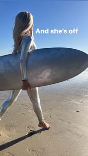 Anastasia Ashley feet photo thumbnail