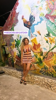 Anastasia Ashley feet photo thumbnail