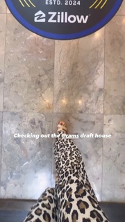 Anastasia Ashley feet photo thumbnail