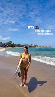 Anastasia Ashley feet photo thumbnail