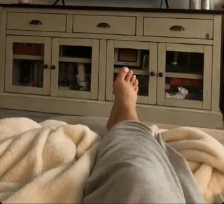 Anastasia Baranova feet photo 9