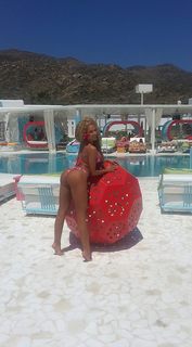 Anastasia Giousef feet photo thumbnail