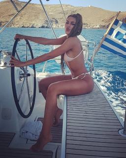 Anastasia Giousef feet photo thumbnail