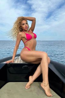 Anastasia Giousef feet photo thumbnail