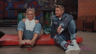 Anastasia Ivleeva feet photo thumbnail