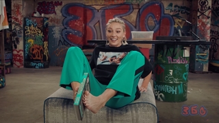 Anastasia Ivleeva feet photo thumbnail