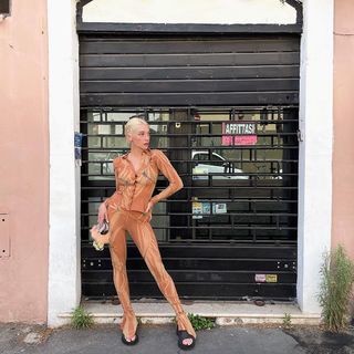 Anastasia Ivleeva feet photo thumbnail