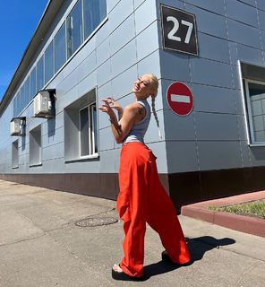 Anastasia Ivleeva feet photo thumbnail