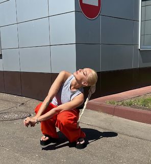 Anastasia Ivleeva feet photo thumbnail