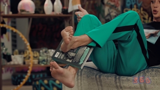 Anastasia Ivleeva feet photo thumbnail